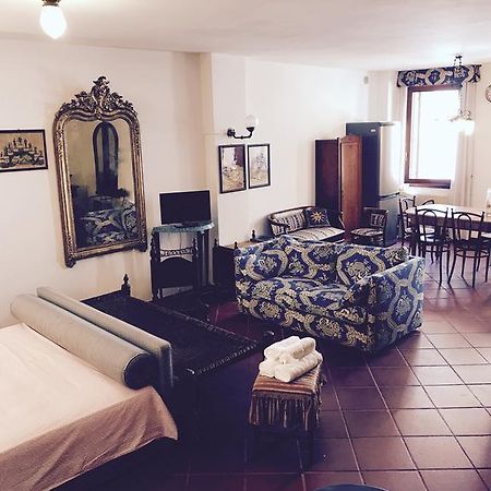 Carraresi Room Trévise Extérieur photo
