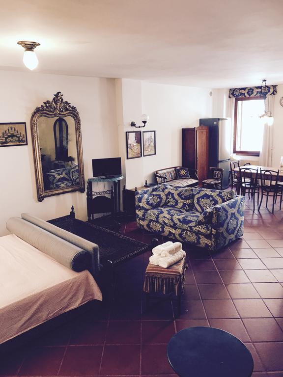 Carraresi Room Trévise Extérieur photo